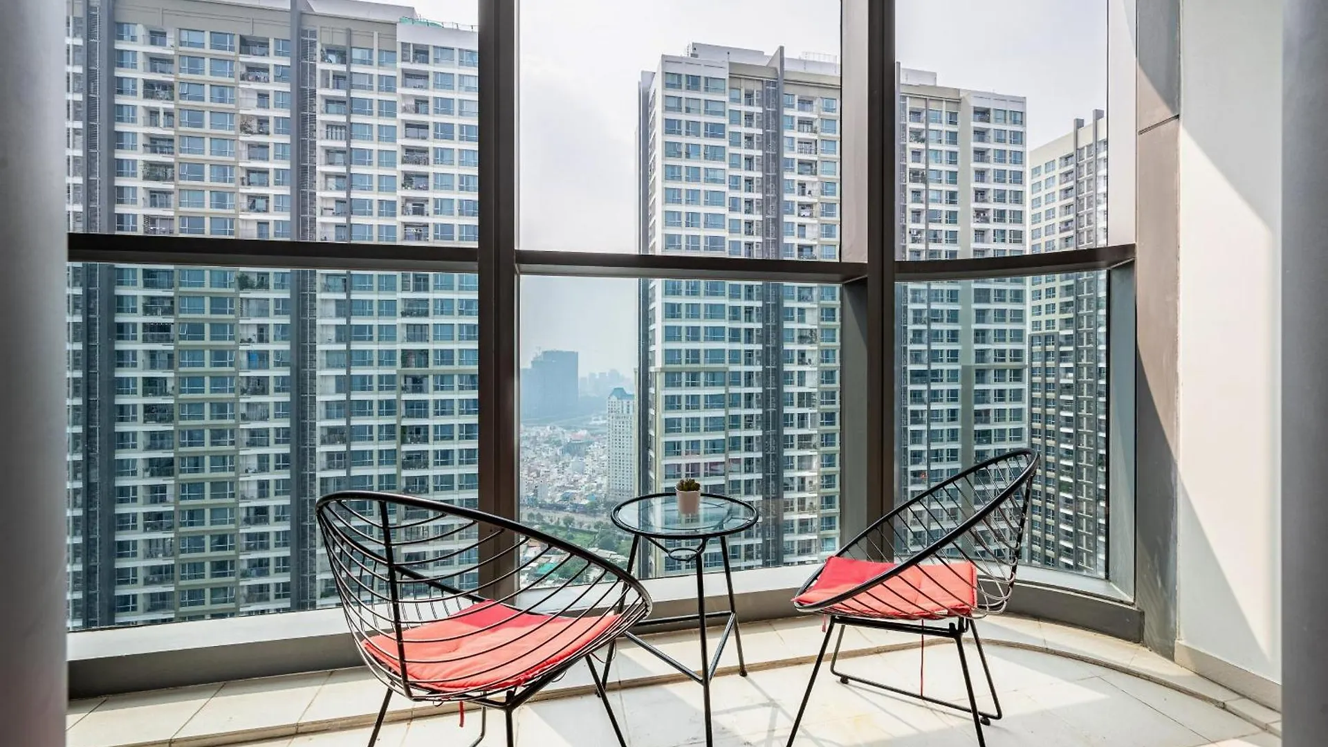 Landmark 81 Infinity Pool - Vip Apartment Ho Chi Minh City
